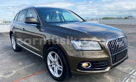 Nunua Ilio tumika Audi Q5 Beige Gari ndani ya Beitbridge nchini Matabeleland Kusini Nunua Ilio tumika Audi Q5 Beige Gari ndani ya Beitbridge nchini Matabeleland Kusini