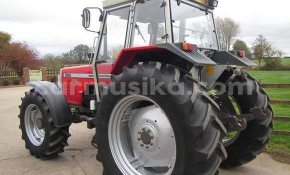 Acheter Occasion Utilitaire International 7600i Rouge à Beitbridge, Matabeleland South Acheter Occasion Utilitaire International 7600i Rouge à Beitbridge, Matabeleland South