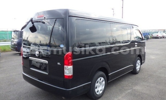 Acheter Occasion Voiture Toyota Hiace Noir à Beitbridge, Matabeleland South Acheter Occasion Voiture Toyota Hiace Noir à Beitbridge, Matabeleland South