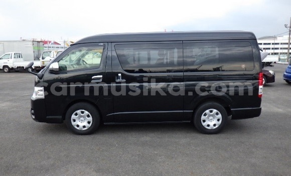 Acheter Occasion Voiture Toyota Hiace Noir à Beitbridge, Matabeleland South Acheter Occasion Voiture Toyota Hiace Noir à Beitbridge, Matabeleland South