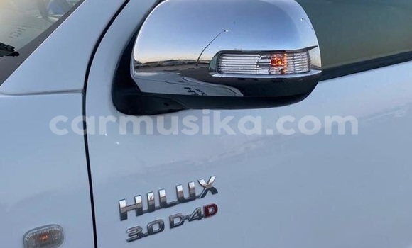 Acheter Occasion Voiture Toyota Hilux Blanc à Beitbridge, Matabeleland South Acheter Occasion Voiture Toyota Hilux Blanc à Beitbridge, Matabeleland South