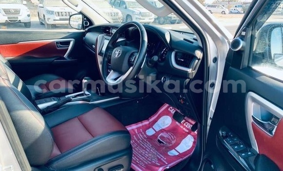 Tenga Tsaru Toyota Fortuner Sirivha Mota in Beitbridge in Matabeleland South Tenga Tsaru Toyota Fortuner Sirivha Mota in Beitbridge in Matabeleland South