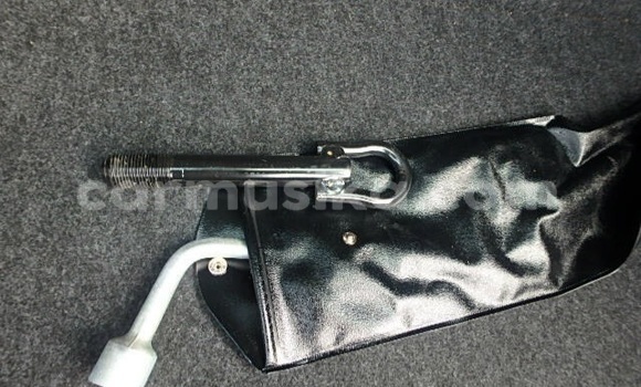 Acheter Occasion Voiture Toyota Vitz Beige à Beitbridge, Matabeleland South Acheter Occasion Voiture Toyota Vitz Beige à Beitbridge, Matabeleland South