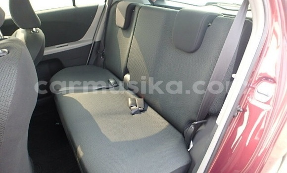 Acheter Occasion Voiture Toyota Vitz Beige à Beitbridge, Matabeleland South Acheter Occasion Voiture Toyota Vitz Beige à Beitbridge, Matabeleland South