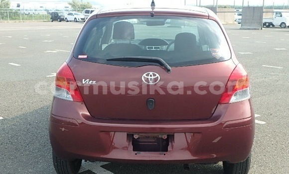 Acheter Occasion Voiture Toyota Vitz Beige à Beitbridge, Matabeleland South Acheter Occasion Voiture Toyota Vitz Beige à Beitbridge, Matabeleland South