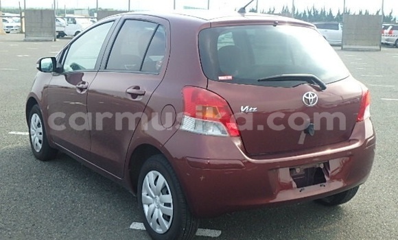 Acheter Occasion Voiture Toyota Vitz Beige à Beitbridge, Matabeleland South Acheter Occasion Voiture Toyota Vitz Beige à Beitbridge, Matabeleland South