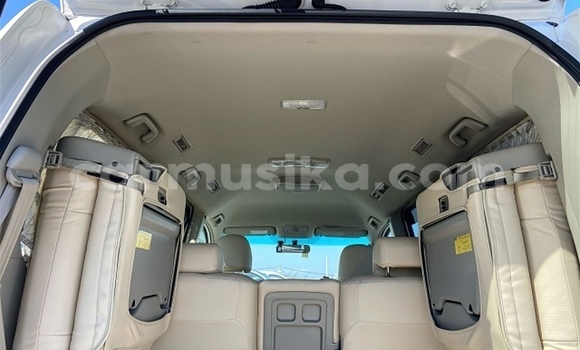 Acheter Occasion Voiture Toyota Noah Blanc à Beitbridge, Matabeleland South Acheter Occasion Voiture Toyota Noah Blanc à Beitbridge, Matabeleland South