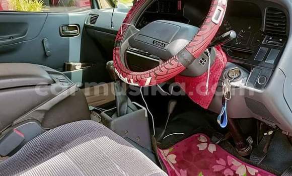 Acheter Occasion Voiture Toyota Hiace Beige à Beitbridge, Matabeleland South Acheter Occasion Voiture Toyota Hiace Beige à Beitbridge, Matabeleland South