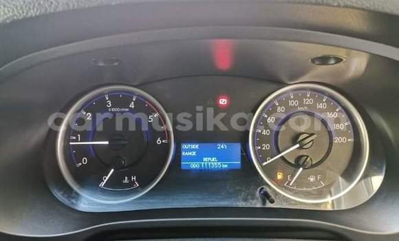 Acheter Occasion Voiture Toyota Hilux Rouge à Beitbridge, Matabeleland South Acheter Occasion Voiture Toyota Hilux Rouge à Beitbridge, Matabeleland South