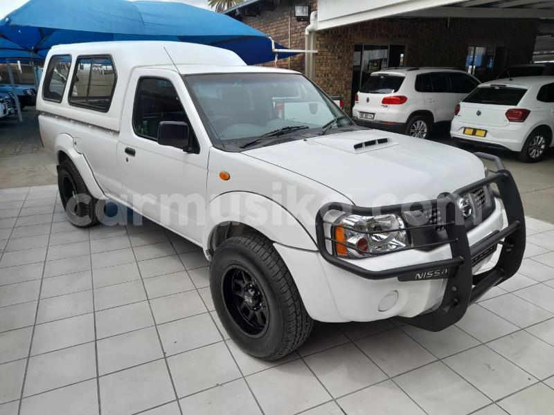 Big with watermark nissan hardbody matabeleland south beitbridge 34091