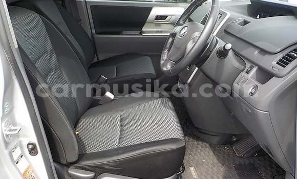 Tenga Tsaru Toyota Noah Sirivha Mota in Beitbridge in Matabeleland South Tenga Tsaru Toyota Noah Sirivha Mota in Beitbridge in Matabeleland South