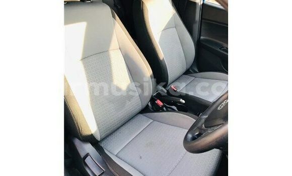 Acheter Occasion Voiture Hyundai i20 Bleu à Beitbridge, Matabeleland South Acheter Occasion Voiture Hyundai i20 Bleu à Beitbridge, Matabeleland South