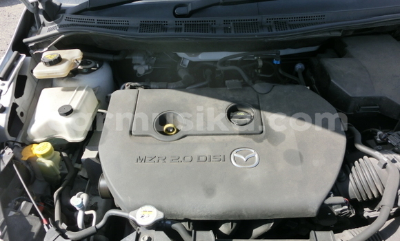 Nunua Ilio tumika Mazda Mazda Premacy Nyeupe Gari ndani ya Beitbridge nchini Matabeleland Kusini Nunua Ilio tumika Mazda Mazda Premacy Nyeupe Gari ndani ya Beitbridge nchini Matabeleland Kusini