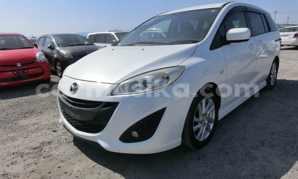 Nunua Ilio tumika Mazda Mazda Premacy Nyeupe Gari ndani ya Beitbridge nchini Matabeleland Kusini Nunua Ilio tumika Mazda Mazda Premacy Nyeupe Gari ndani ya Beitbridge nchini Matabeleland Kusini