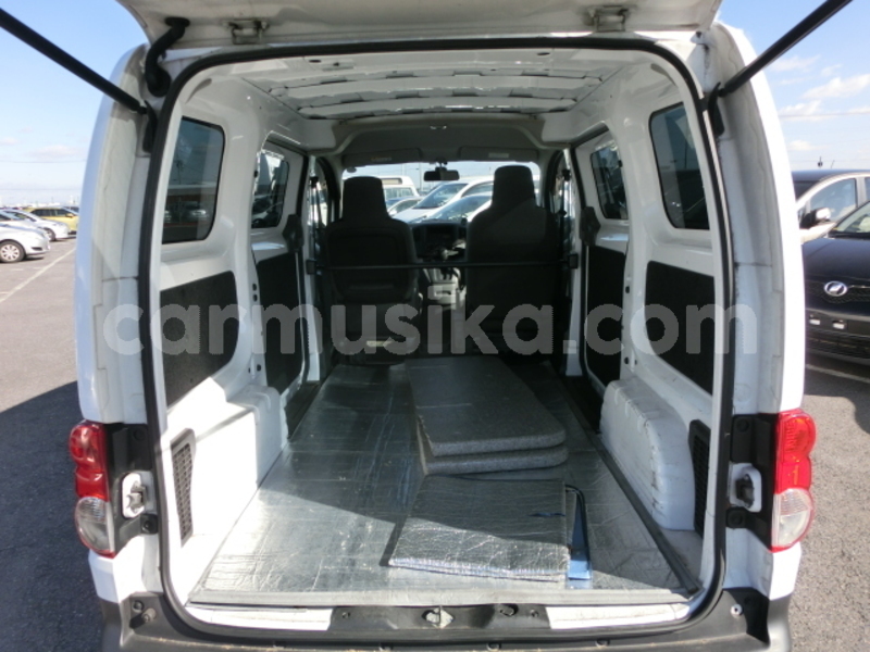 Big with watermark nissan nv200 matabeleland south beitbridge 34096