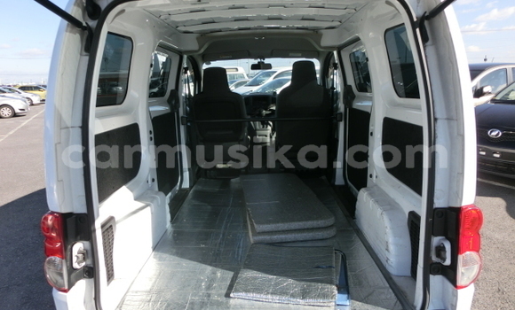 Buy Used Nissan NV200 White Car in Beitbridge in Matabeleland South Buy Used Nissan NV200 White Car in Beitbridge in Matabeleland South