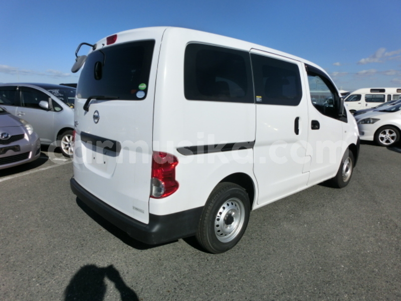 Big with watermark nissan nv200 matabeleland south beitbridge 34096