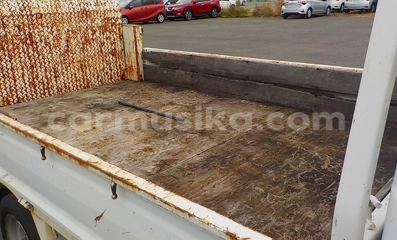 Acheter Occasion Utilitaire Toyota LITEACE Blanc à Beitbridge, Matabeleland South Acheter Occasion Utilitaire Toyota LITEACE Blanc à Beitbridge, Matabeleland South