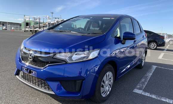 Buy Used Honda Fit Blue Car in Beitbridge in Matabeleland South Buy Used Honda Fit Blue Car in Beitbridge in Matabeleland South