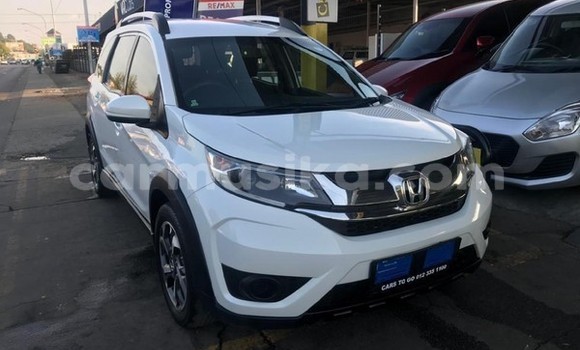 Acheter Occasion Voiture Honda BR-V Blanc à Beitbridge, Matabeleland South Acheter Occasion Voiture Honda BR-V Blanc à Beitbridge, Matabeleland South