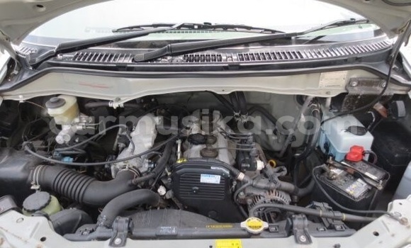 Acheter Occasion Voiture Toyota Noah Gris à Beitbridge, Matabeleland South Acheter Occasion Voiture Toyota Noah Gris à Beitbridge, Matabeleland South