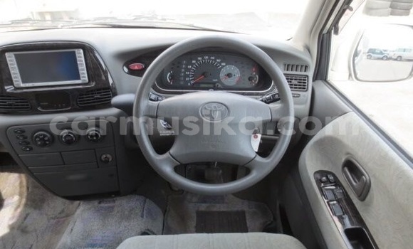Acheter Occasion Voiture Toyota Noah Gris à Beitbridge, Matabeleland South Acheter Occasion Voiture Toyota Noah Gris à Beitbridge, Matabeleland South