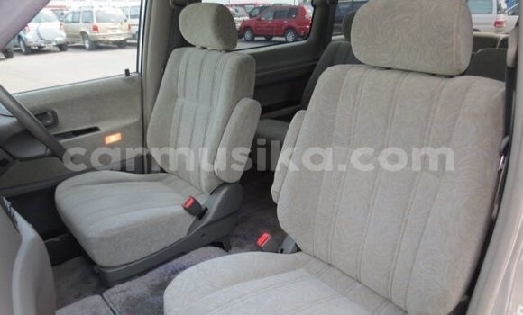 Acheter Occasion Voiture Toyota Noah Gris à Beitbridge, Matabeleland South Acheter Occasion Voiture Toyota Noah Gris à Beitbridge, Matabeleland South