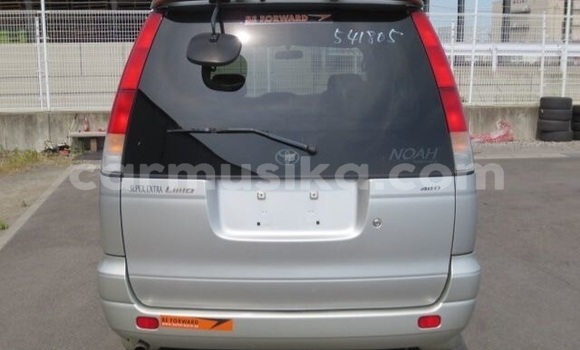 Acheter Occasion Voiture Toyota Noah Gris à Beitbridge, Matabeleland South Acheter Occasion Voiture Toyota Noah Gris à Beitbridge, Matabeleland South