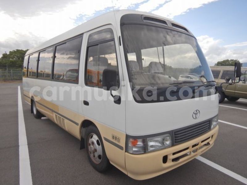 Big with watermark toyota coaster matabeleland south beitbridge 34104