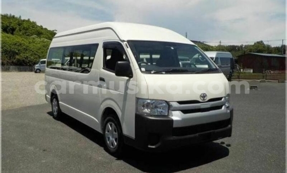 Acheter Occasion Voiture Toyota Hiace Blanc à Beitbridge, Matabeleland South Acheter Occasion Voiture Toyota Hiace Blanc à Beitbridge, Matabeleland South