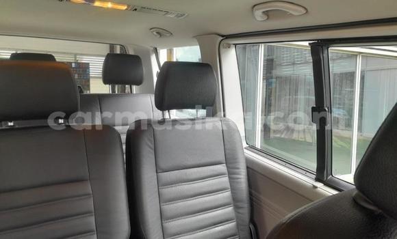 Tenga Tsaru Volkswagen Caravelle Chena Mota in Beitbridge in Matabeleland South Tenga Tsaru Volkswagen Caravelle Chena Mota in Beitbridge in Matabeleland South