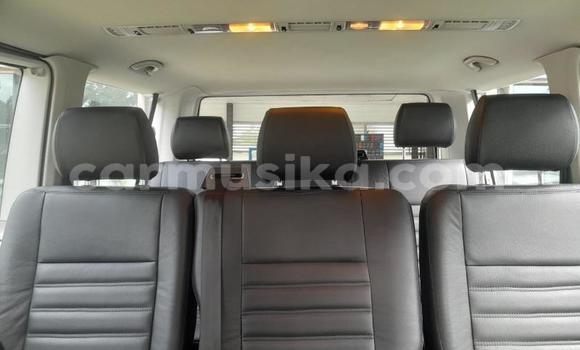 Tenga Tsaru Volkswagen Caravelle Chena Mota in Beitbridge in Matabeleland South Tenga Tsaru Volkswagen Caravelle Chena Mota in Beitbridge in Matabeleland South