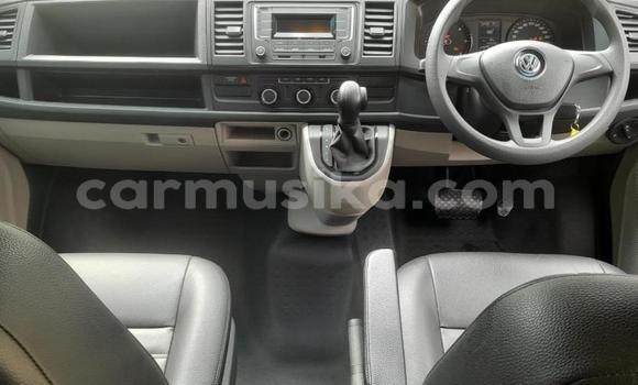 Tenga Tsaru Volkswagen Caravelle Chena Mota in Beitbridge in Matabeleland South Tenga Tsaru Volkswagen Caravelle Chena Mota in Beitbridge in Matabeleland South