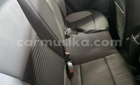 Acheter Occasion Voiture Hyundai i20 Blanc à Beitbridge, Matabeleland South Acheter Occasion Voiture Hyundai i20 Blanc à Beitbridge, Matabeleland South