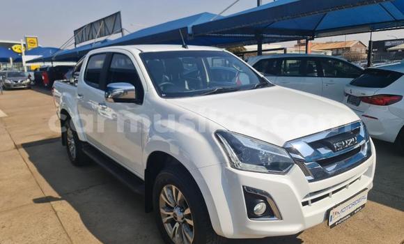 Acheter Occasion Voiture Toyota Hilux Blanc à Beitbridge, Matabeleland South Acheter Occasion Voiture Toyota Hilux Blanc à Beitbridge, Matabeleland South
