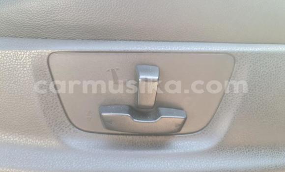 Acheter Occasion Voiture Toyota Hilux Blanc à Beitbridge, Matabeleland South Acheter Occasion Voiture Toyota Hilux Blanc à Beitbridge, Matabeleland South