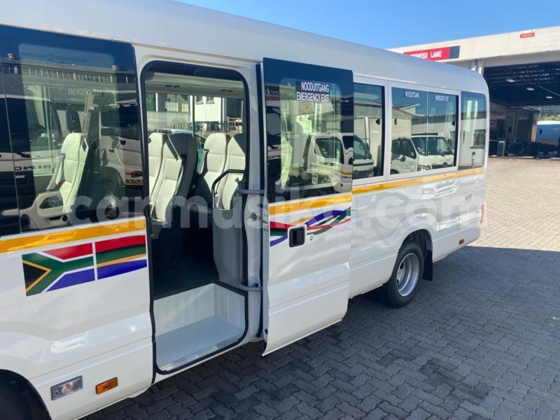 Big with watermark toyota coaster matabeleland south beitbridge 34119