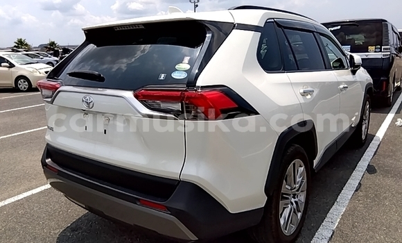 Acheter Occasion Voiture Toyota RAV4 Blanc à Harare, Harare Acheter Occasion Voiture Toyota RAV4 Blanc à Harare, Harare