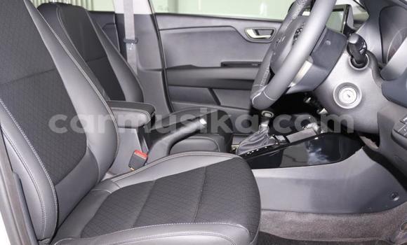 Acheter Occasion Voiture Kia Rio Gris à Beitbridge, Matabeleland South Acheter Occasion Voiture Kia Rio Gris à Beitbridge, Matabeleland South