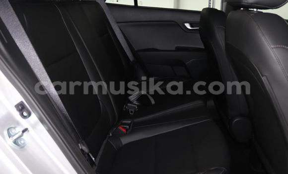 Acheter Occasion Voiture Kia Rio Gris à Beitbridge, Matabeleland South Acheter Occasion Voiture Kia Rio Gris à Beitbridge, Matabeleland South