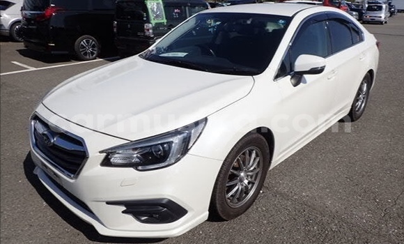 Buy Used Subaru Legacy White Car in Beitbridge in Matabeleland South