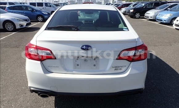 Acheter Occasion Voiture Subaru Legacy Blanc à Beitbridge, Matabeleland South Acheter Occasion Voiture Subaru Legacy Blanc à Beitbridge, Matabeleland South