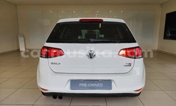 Acheter Occasion Voiture Volkswagen Golf Blanc à Beitbridge, Matabeleland South Acheter Occasion Voiture Volkswagen Golf Blanc à Beitbridge, Matabeleland South