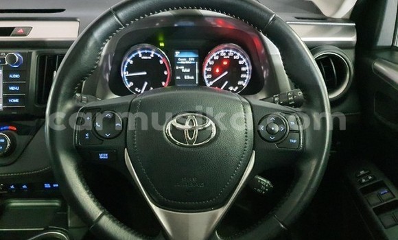 Acheter Occasion Voiture Toyota RAV4 Blanc à Beitbridge, Matabeleland South Acheter Occasion Voiture Toyota RAV4 Blanc à Beitbridge, Matabeleland South