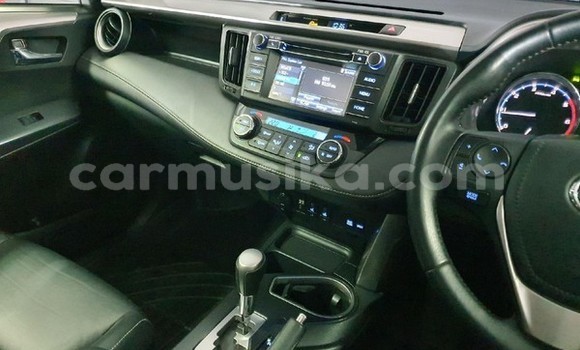 Acheter Occasion Voiture Toyota RAV4 Blanc à Beitbridge, Matabeleland South Acheter Occasion Voiture Toyota RAV4 Blanc à Beitbridge, Matabeleland South