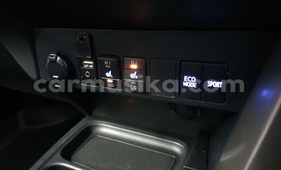 Acheter Occasion Voiture Toyota RAV4 Blanc à Beitbridge, Matabeleland South Acheter Occasion Voiture Toyota RAV4 Blanc à Beitbridge, Matabeleland South