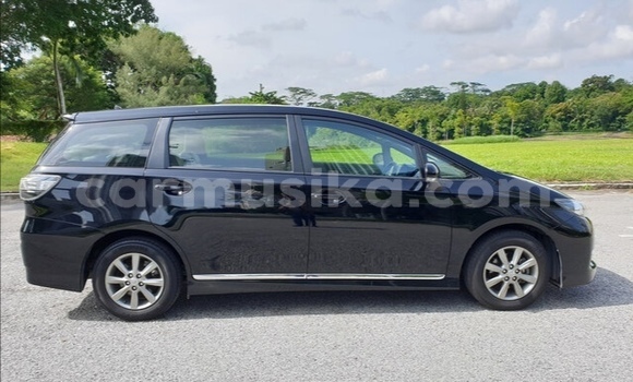 Nunua Ilio tumika Toyota Wish Nyeusi Gari ndani ya Beitbridge nchini Matabeleland Kusini