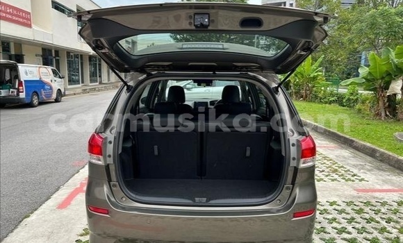 Tenga Tsaru Toyota Wish Bhurawuni Mota in Beitbridge in Matabeleland South Tenga Tsaru Toyota Wish Bhurawuni Mota in Beitbridge in Matabeleland South