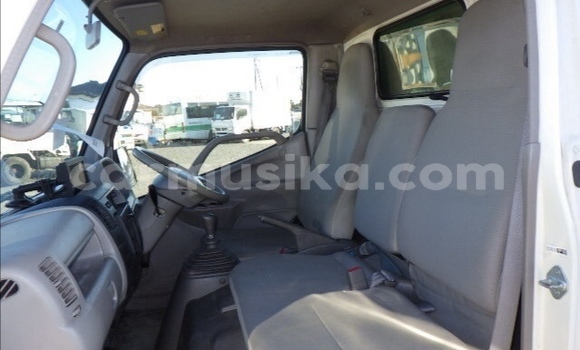 Tenga Tsaru Toyota Dyna Chena Mota in Beitbridge in Matabeleland South Tenga Tsaru Toyota Dyna Chena Mota in Beitbridge in Matabeleland South