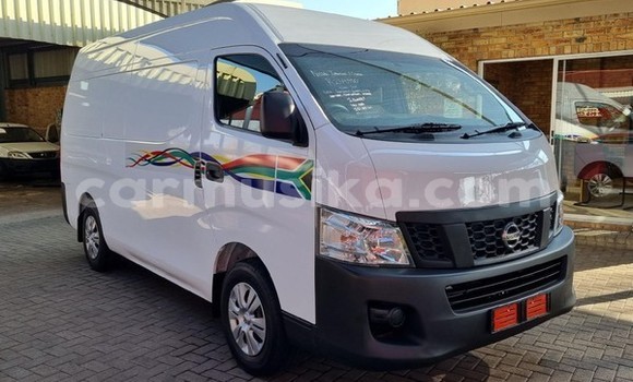Nunua Ilio tumika Nissan Nv350 Nyeupe Gari ndani ya Beitbridge nchini Matabeleland Kusini